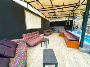 11 Bedroom 2 floors Apartment Jacuzzi-Pool-Rooftop